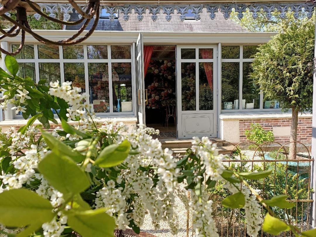 Un Parfum De Violette Bed & Breakfast Fourneville ภายนอก รูปภาพ