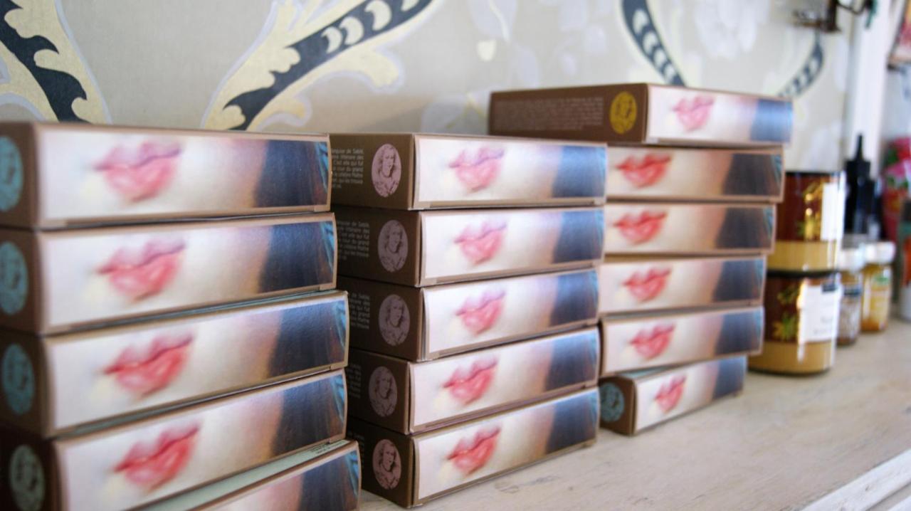 Un Parfum De Violette Bed & Breakfast Fourneville ภายนอก รูปภาพ